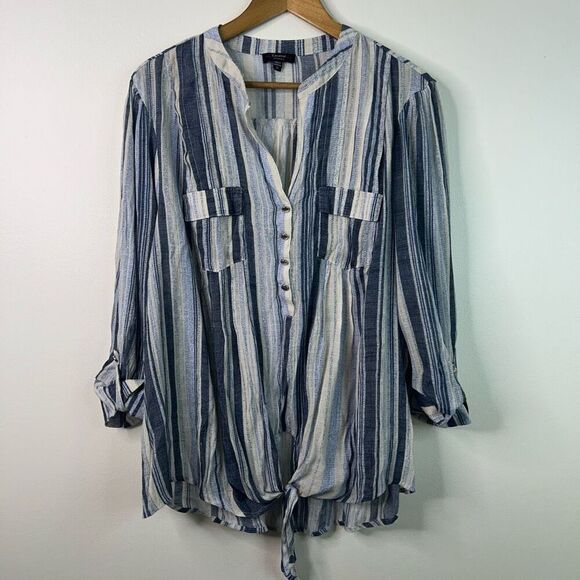 Cocomo Striped Button Front Roll Tab Sleeve Tunic Top 2X Blue White Tie Hem - Picture 1 of 10